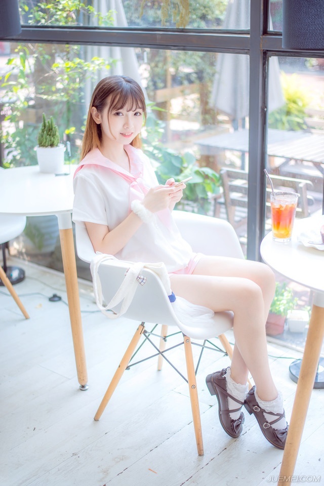 我终于明白我的生命在爱我的人眼里是多么的重要……我的爱有多长，我的牵挂与不舍也就有多长。